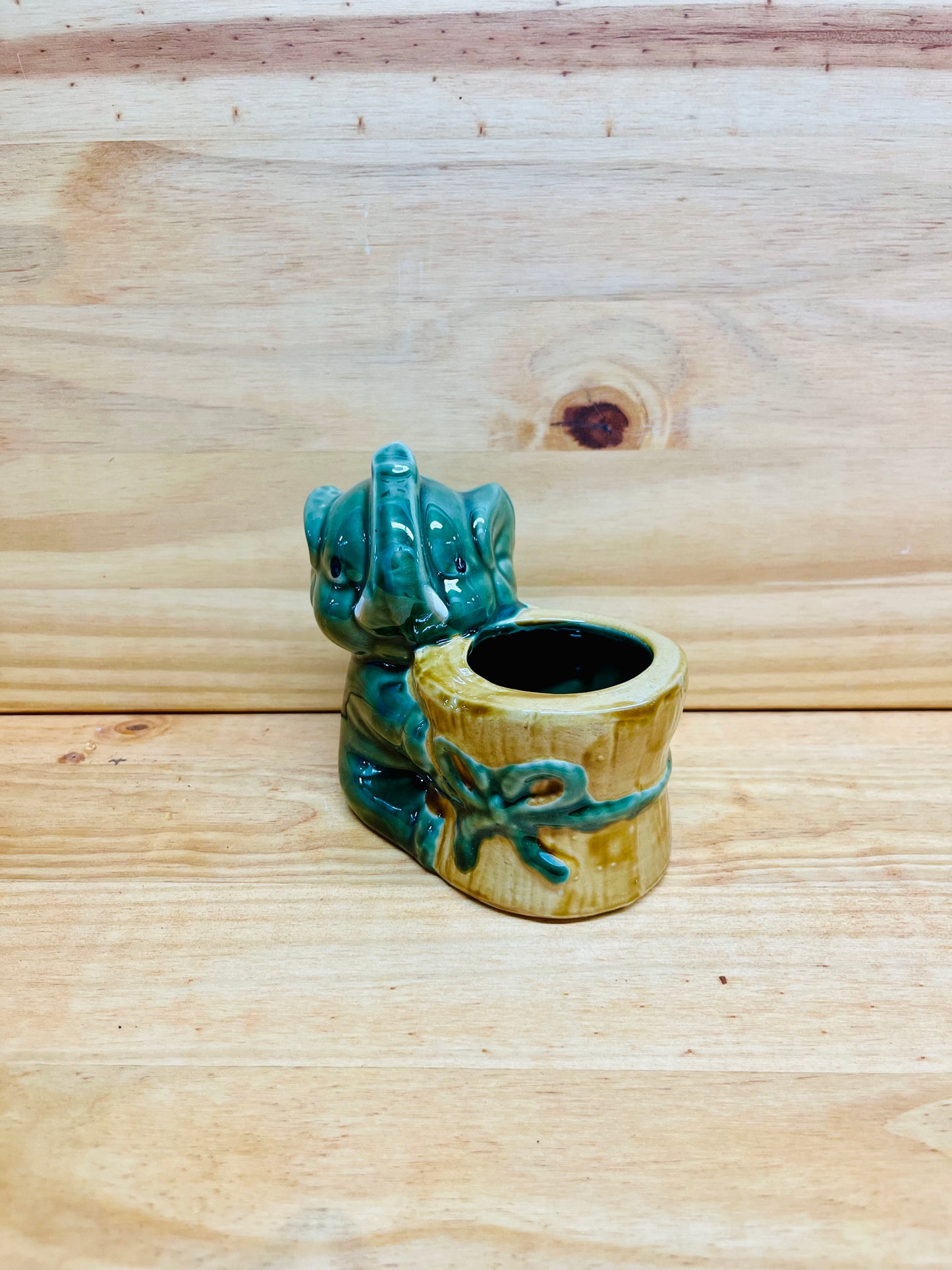 Happy Elephant Vase with Bow For Lucky Bamboo